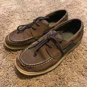 Boys chocolate brown Sperrys size 6 (big boys)